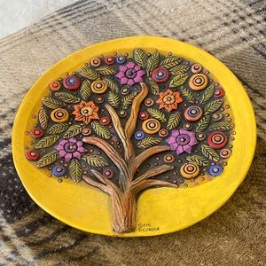 Decorative ceramic plate